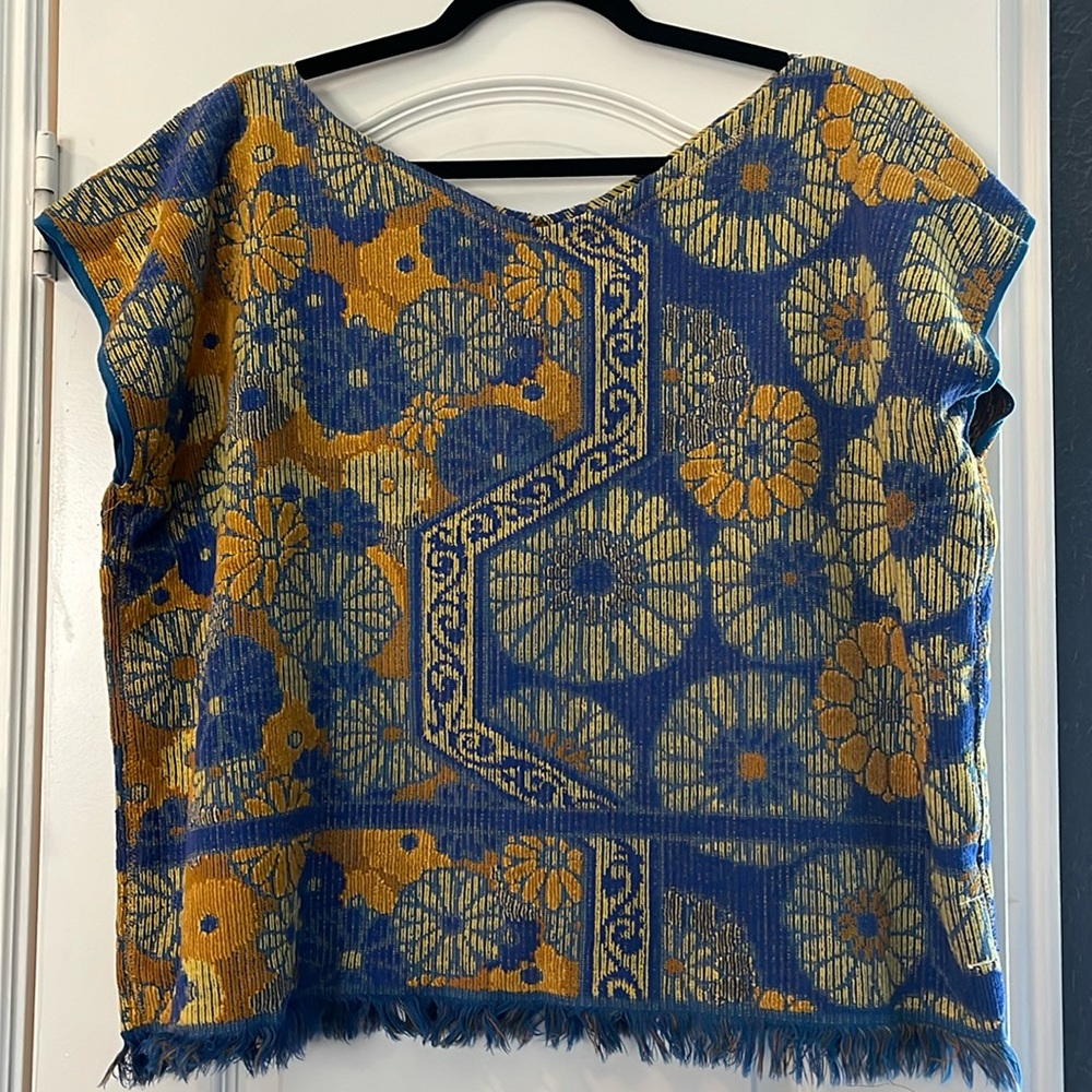 Vintage towel top, groovy retro poncho type top featuring daisies and fringe